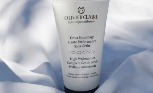 Copie de Le Doux Gommage Haute Performance Sans Grain est un soin pour les peaux les plus délicates.Gommage intelligent qui répare, nourrit et apaise votre peau.Une efficacité naturelle. #oli