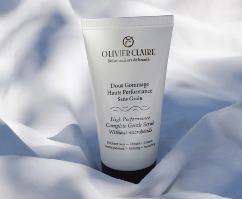 Copie de Le Doux Gommage Haute Performance Sans Grain est un soin pour les peaux les plus délicates.Gommage intelligent qui répare, nourrit et apaise votre peau.Une efficacité naturelle. #oli