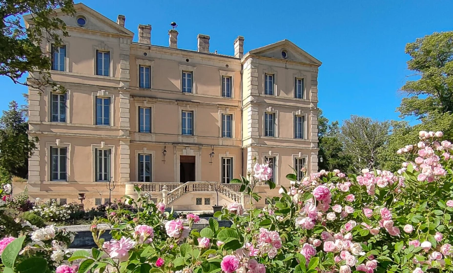 A year of the rose at Château de Montcaud