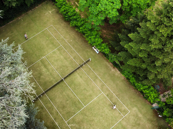 partie de tennis à Montcaud